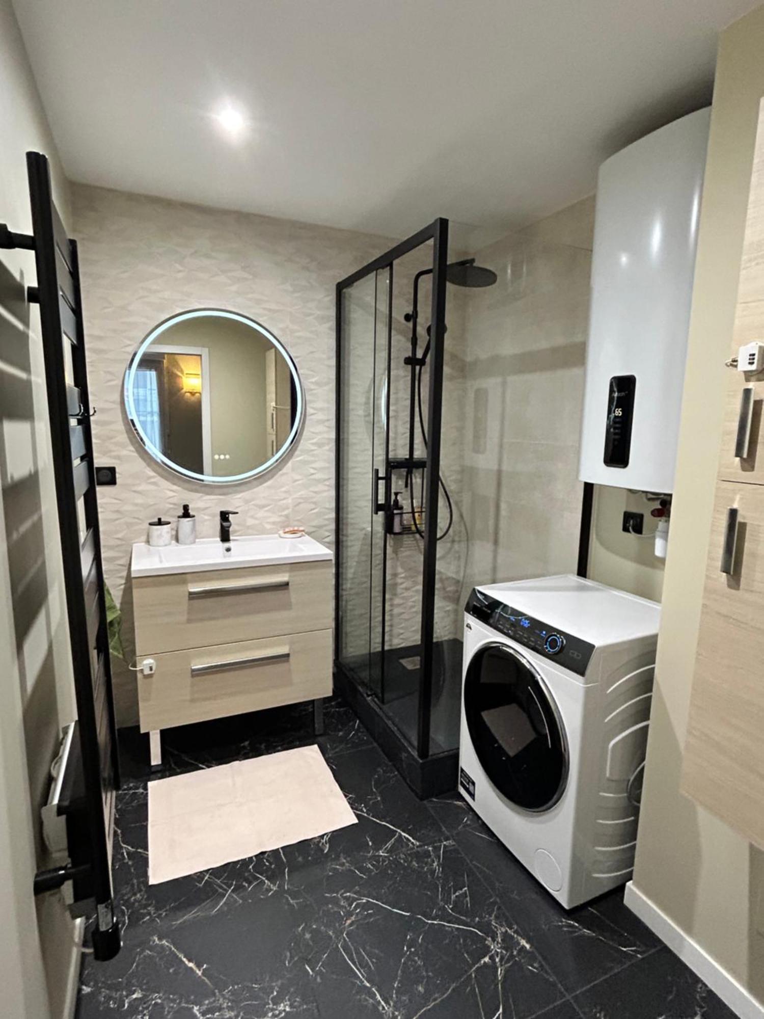 Sweet And Comfy In Hyper City Center With Netflix, Prime And Disney Plus Included Noisy-le-Grand Eksteriør billede